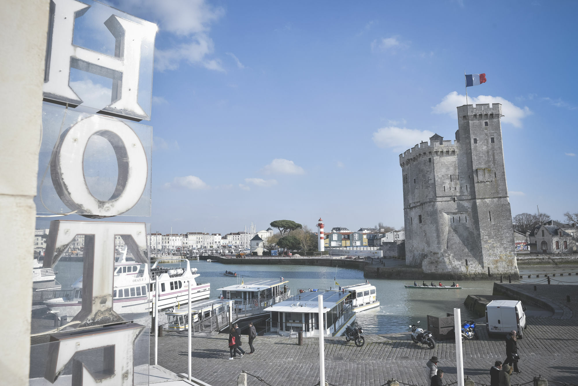 Maisons Du Monde Hotel & Suites - La Rochelle Vieux Port Exteriör bild