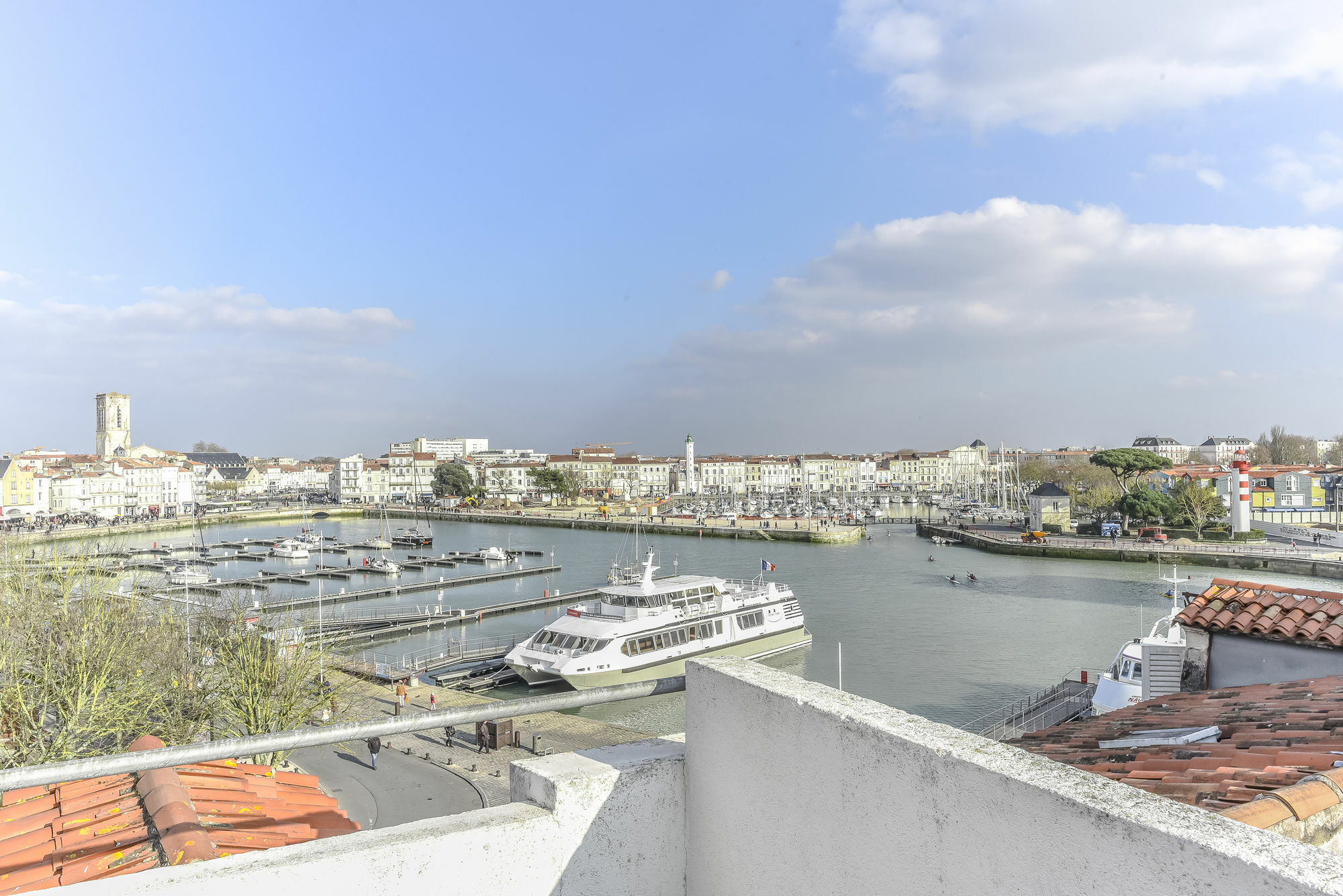 Maisons Du Monde Hotel & Suites - La Rochelle Vieux Port Exteriör bild