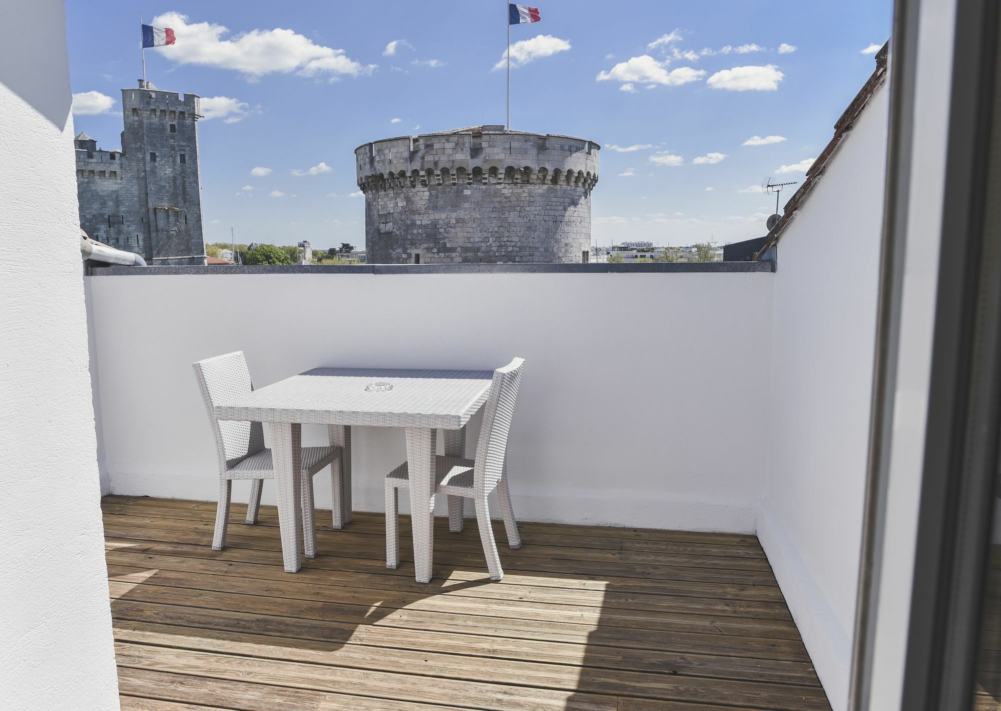 Maisons Du Monde Hotel & Suites - La Rochelle Vieux Port Exteriör bild